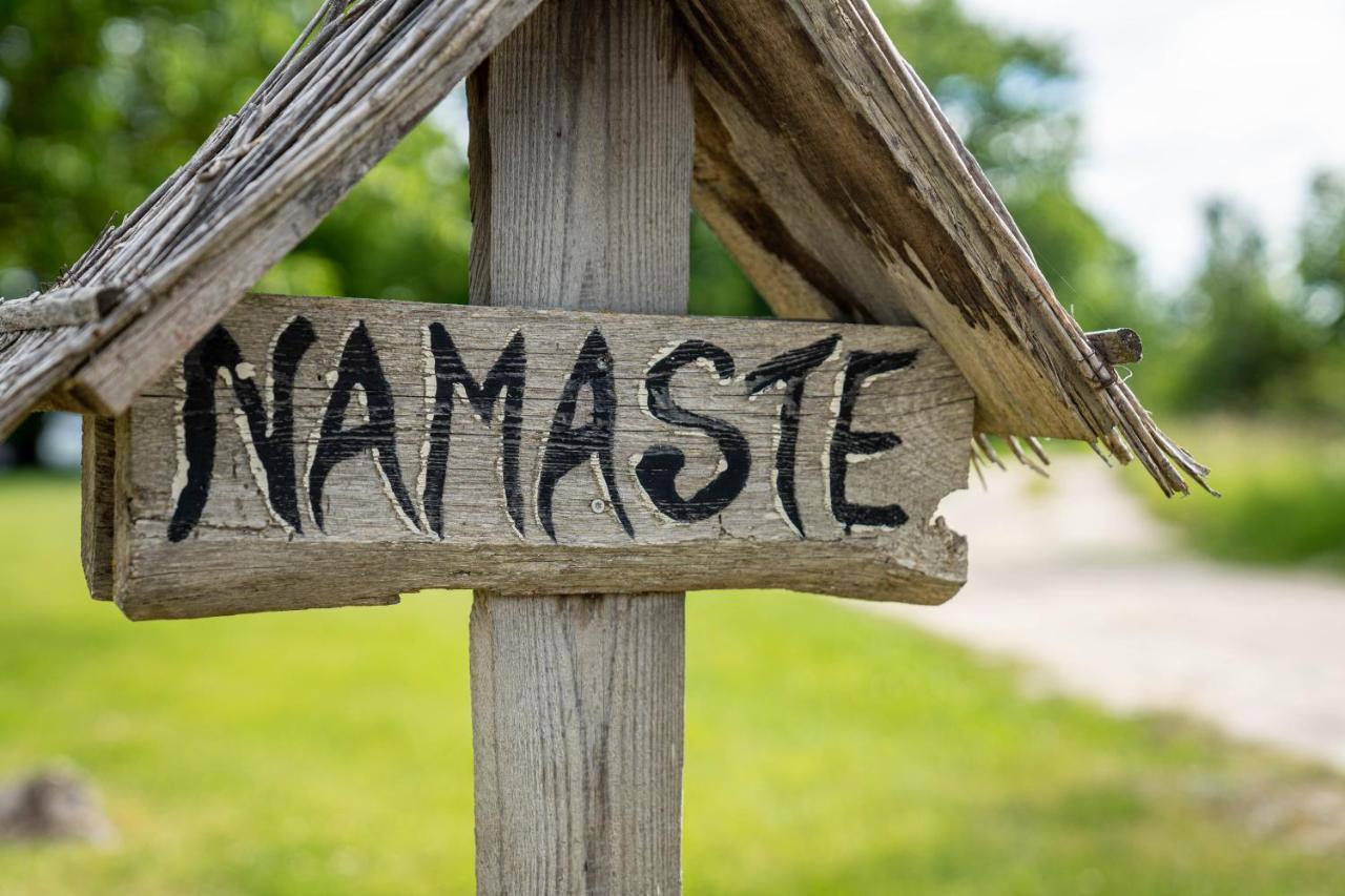 Appartamento Muhu Namaste Simisti Esterno foto
